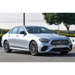 Voiture de luxe d'occasion de haute qualité, maniabilité fluide, Mercedes Classe E d'occasion et caractéristiques de confort premium - Product Image 4