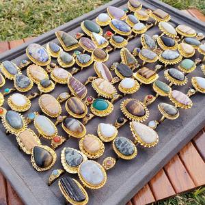 แหวนทองเหลืองประดับอัญมณีธรรมชาติ สำหรับโยคะ เรกิ จิตวิญญาณ และแฟชั่น ราคาไม่แพงจากอินเดีย - Product Image 2