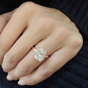 Bague de fiançailles allongée de 3,38 carats, taille coussin, avec accents de diamants, en or jaune 14 carats, bague de mariage, diamant certifié IGI - Product Image 2