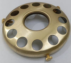 Support de lampe en laiton à visser avec œillets pour vis de fixation, tailles 2 1/4 pouces et 3 1/4 pouces - Product Image 1