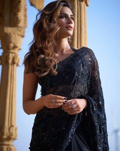 Sari élégant indien en georgette noire, séchage rapide, coupe régulière, pour femme, idéal pour les fêtes et mariages - Product Image 3