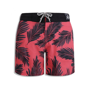 Nuevos pantalones cortos de malla con estampado de palma roja personalizados para hombre, pantalones cortos deportivos para correr con bolsillos, pantalones cortos transpirables para entrenamiento y playa - Product Image 1