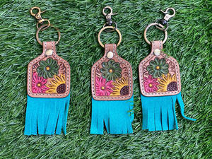 Porte-clés en cuir sculpté à la main porte-clés en cuir de forme exotique mignon accessoires en cuir usiné porte-clés à franges pour unisexe - Product Image 2