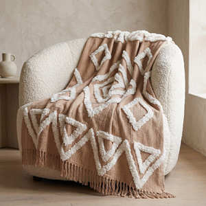 Plaid en coton rustique marron tufté épais, tissé géométriquement, couverture de canapé décorative avec franges lourdes - Product Image 1