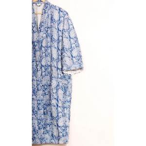 Robe de nuit Kantha élégante faite à la main pour l'été et l'automne, imprimé floral, kimono japonais, bohème, multicolore, décontractée, 100% coton - Product Image 4