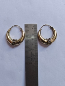 Pendientes de Aro Tribales con Perlas Naturales Doradas, Alambre Grueso Envolvente, Joyería Étnica Boho, Certificación IGI, para Mujer - Product Image 4