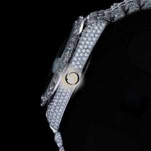 Reloj mecánico automático para hombre de 40 mm con incrustaciones de moissanita VVS, de acero inoxidable plateado con números romanos. - Product Image 3