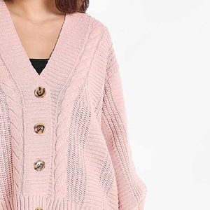 Cárdigan de punto trenzado oversize informal para mujer, ajuste holgado, transpirable, ligero, cuello en V, para otoño/invierno, color rosa, con botones - Product Image 6