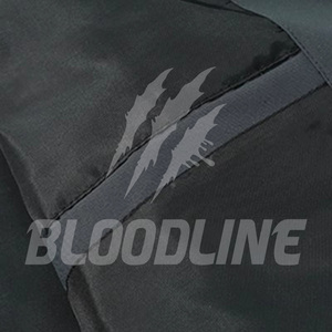 Chaqueta con Capucha Gris para Hombre, Cortavientos, Manga Larga, para Invierno y Actividades al Aire Libre, con Diseño de Rayo Estampado - Product Image 4