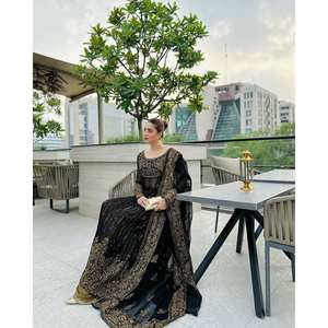 Salwar Kameez en soie de créateur - Ensemble haut et bas pour soirée avec dupatta, taille XL - Product Image 5