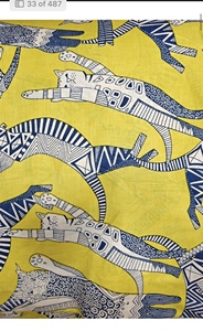 Tissu en coton imprimé à motifs animaux, motifs imprimés à la main expressifs et tissu naturel doux, jaune et bleu, tissé, 58/60 pouces, pour la maison - Product Image 1