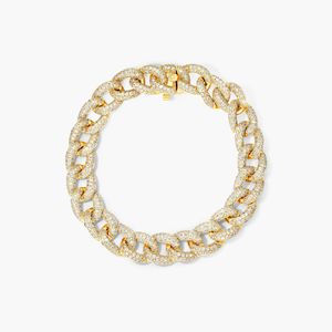 สร้อยข้อมือเพชรแบบ Pavé Curb Chain ทองคำสีเหลือง - Product Image 1