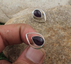 Boucles d'oreilles pendantes en argent sterling 925 avec grenat rouge naturel, bijoux fins faits à la main, vente en gros pour les détaillants - Product Image 2