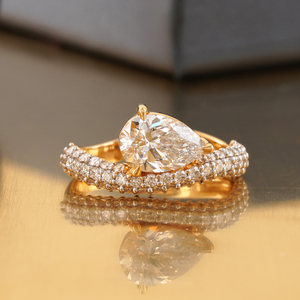 Ensemble de bagues de mariée en or 14 carats avec diamant de laboratoire taille poire de 1,51 carat, solitaire et bande pavée, bijoux fins, alliance de mariage - Product Image 1