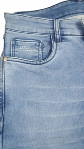 กางเกงยีนส์เดนิมทรงสลิมฟิตสีฟ้าอ่อนสำหรับผู้ชาย ผ้าฝ้ายยืดคุณภาพพรีเมียมเพื่อความสบายตลอดวันและการเคลื่อนไหวที่ยืดหยุ่น ดีไซน์กระเป๋าห้าช่องแบบคลาสสิก - Product Image 5