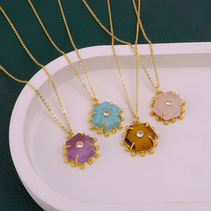 Collier pendentif hexagonal en laiton plaqué or 18 carats avec pierre précieuse améthyste violette pour femme, design tendance - Product Image 5