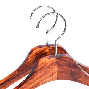 Los más vendidos y populares perchas de madera 2026 para abrigos, trajes, chaquetas y camisas gruesas. Fabricado por M.I.G. EXPORTACIONES. - Product Image 3