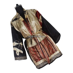 KS007 Kimono Corto de Seda Bohemio Vintage, Estilo Boho Gitano, Hecho con Seda de Sari Reciclada, Túnica Corta, Ropa de Dormir para Mujer - Product Image 5