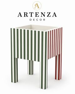 Organizador de Ropa Portátil Ecológico de Tres Niveles con Diseño Moderno a Rayas, Caja de Almacenamiento de Madera para Sala de Estar - Product Image 1