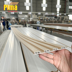 Panneau mural 3D en PVC rainuré, moderne, imperméable, ignifuge, insonorisé, à âme creuse, de la marque PIMA Factory Direct, garantie 3 ans, pour la vie quotidienne - Product Image 1