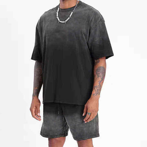 Ensemble 2 pièces homme en coton délavé à l'acide, t-shirt et short décontractés, effet usé et délavé au soleil, idéal pour l'extérieur, prix abordable - Product Image 1