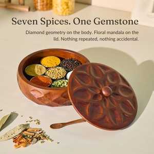 Boîte à épices en bois faite à la main avec couvercle, organiseur de rangement pour épices avec 7 récipients en acier inoxydable et cuillère en bois, support à épices - Product Image 3