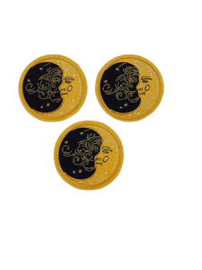 Parche de terciopelo bordado a mano con diseño de luna para sombreros - Product Image 2