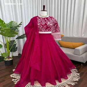 Diseño elegante y hermoso de Lehenga-Choli y Dupatta de seda JMC con trabajo de cordón y lentejuelas, color vino, fabricado en Surat. - Product Image 1