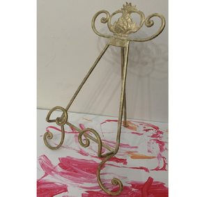 Support classique artisanal en laiton pour assiette/plat/plateau avec finition dorée mate et prix de gros - Product Image 4