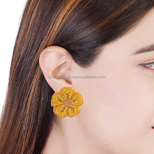 Pendientes Colgantes de Alta Calidad con Forma de Flor Clásica, Bordados a Mano con Cuentas, Multicolores, Unisex, para Bodas, Fiestas y Aniversarios - Product Image 4