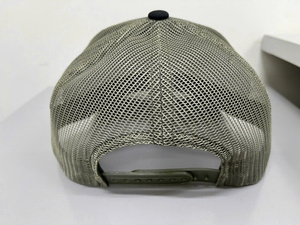 Gorras Trucker Personalizadas con Logotipo Bordado en 2D, Gorras Trucker con Malla Negra/Olivada, Fabricadas en Vietnam - Product Image 3