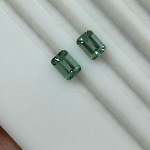 Pierre précieuse en vrac de qualité joaillerie fine, tourmaline vert menthe naturelle ethnique, taille émeraude, paire de 3 carats, calibrée AAAA, de Madagascar - Product Image 5