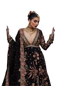 Robe de mariée luxueuse et élégante avec dentelle, cristaux et volants, qualité supérieure, longueur au sol, tenue pakistanaise de qualité premium - Product Image 3