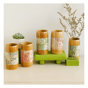 Taza de bambú con incrustaciones de nácar hecha a mano, vajilla de bambú para servir bebidas y decoración, de Vietnam. - Product Image 4