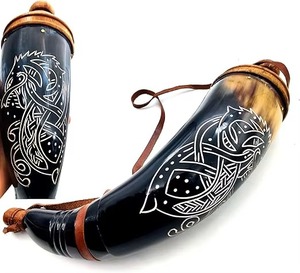 Corne à boire viking authentique faite à la main et écologique, en corne de buffle, avec support et bouchon, gravée loup/dragon nordique, pour bière artisanale - Product Image 5
