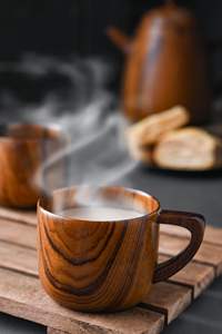Tasses en bois de luxe modernes, fabriquées à la main en bois dur naturel, finition lisse, texture rustique, design personnalisable, durables et de haute qualité - Product Image 2