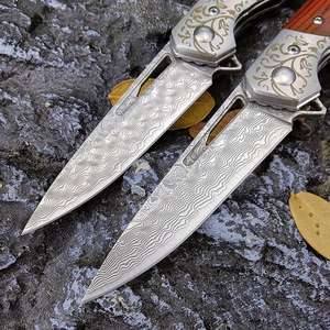 Couteau de poche pliant multifonctionnel haut de gamme en acier Damas avec manche en plastique et étui en cuir pour camping en extérieur – Garantie 1 an - Product Image 3