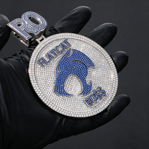 Pendentif Médaillon Panthère Boss en Moissanite de Luxe, Pierre Bleue, Style Hip Hop, Collier Rond Entièrement Sertie de Pierres, Bijou Charme - Product Image 5