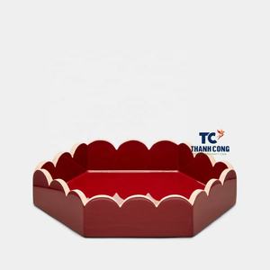 MEILLEUR PLATEAU Plateau festonné en MDF laqué de qualité supérieure: parfait pour mettre en valeur votre table à manger ou ajouter du charme à vos intérieurs. - Product Image 1