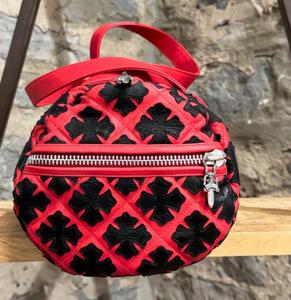 Sac de voyage en cuir rouge matelassé avec motif croisé noir, grande capacité, fermeture à glissière, style unisexe - Product Image 2
