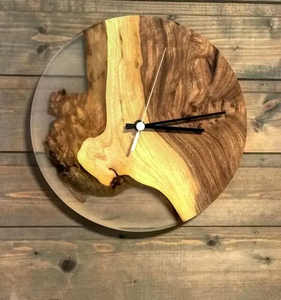 Horloge en résine de bois de qualité supérieure, horloge murale en résine époxy, décoration de restaurant et de maison, horloge murale en bois et résine avec logo personnalisé - Product Image 1