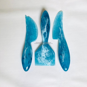Ensemble de couteaux à fromage de luxe couverts élégants manche en acrylique bleu fait à la main écologique passe au lave-vaisselle finition polie outils à fromage - Product Image 1