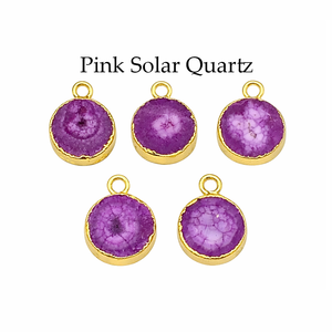 Colgante Redondo de Cuarzo Rosa al por Mayor con Borde Bañado en Oro, Gema Teñida, Abalorio para Fabricación de Joyería Boho - Product Image 6