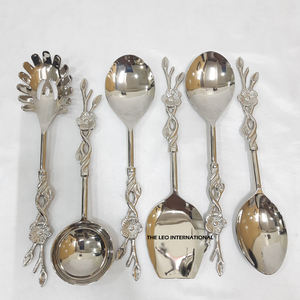 Ensemble de couverts en métal de designer haut de gamme, idéal pour les plats maison les plus simples, spatule à gâteau en acier miroir plaqué or - Product Image 5