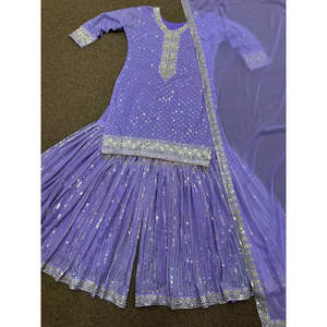 Fabzonefabindia présentant la nouvelle fête était belle broderie lourde fantaisie et haut de travail à paillettes de 5mm-Sharara avec Dupatta - Product Image 5