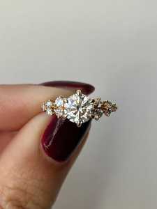 Anillo de Compromiso Vintage con Diamante Cultivado en Laboratorio de 2.00Ct, Oro Sólido de 14K, Corte Redondo, Estilo Antiguo, Filigrana, Banda de Boda, Venta al Por Mayor - Product Image 4