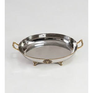 Plateau de service moderne en métal aux tons chauds, écologique, artisanal et luxueux pour les dîners de mariage par KRAFT WORLD - Product Image 2