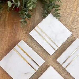 Sous-verres carrés en marbre blanc avec incrustation métallique, lot de quatre sous-verres en pierre naturelle - Product Image 2