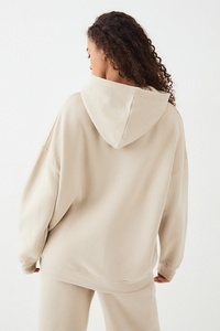Sweat-shirt à capuche oversize en molleton crème pour femme, manches longues, poche kangourou, style streetwear décontracté - Product Image 2