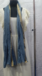 Écharpe en coton bleu poussière, paréo, sarong, bordure dorée Zari, design estival, plage, doux, respirant, foulard pour femme - Product Image 4